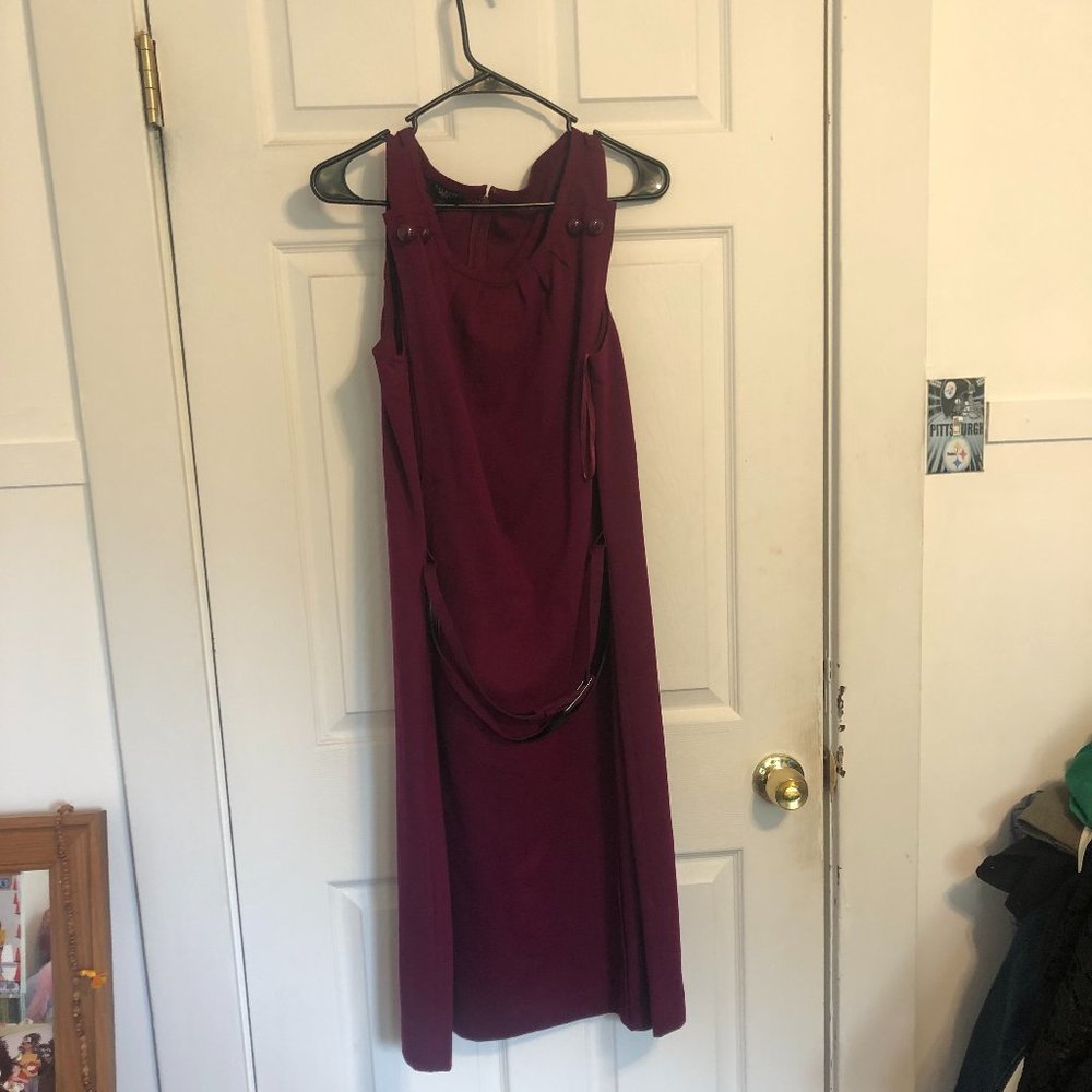 Women’s Midi Dress in Deep Burgundy - Elegant Sleeveless Design